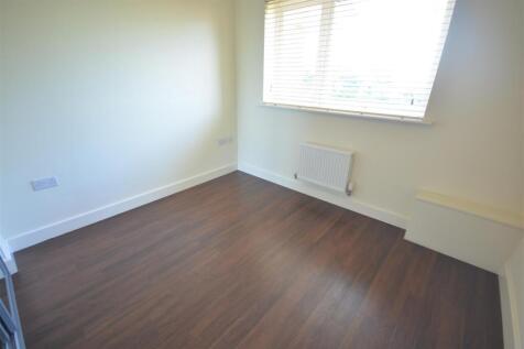 Bedroom.JPG