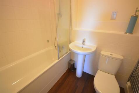 Family Bathroom.JPG
