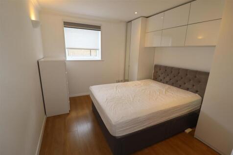 Bedroom 1.JPG