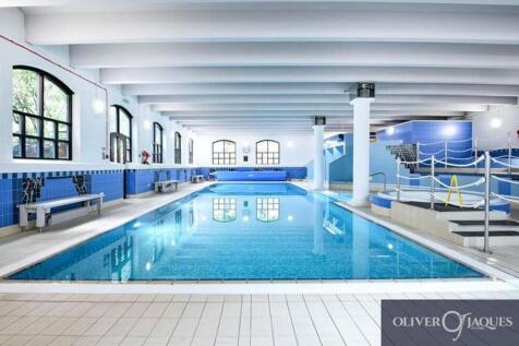 Swimming Room