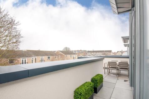 Balcony1