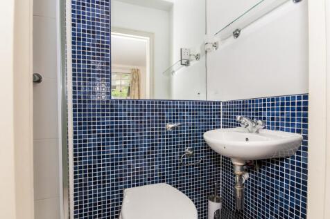 Bathroom1