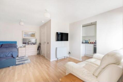 14 Langley Road liv