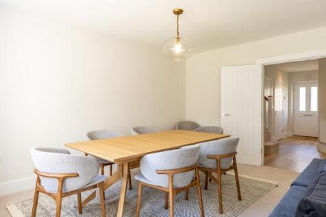 2 Olivers Close (26)