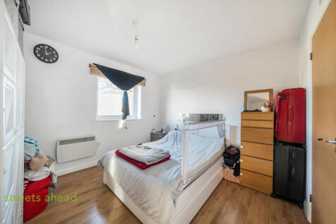 35380d71-7065-47b...