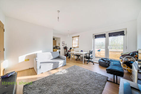 e6a9e95c-f3cd-400...