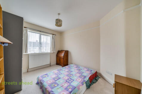 4b02940d-d367-4a7...