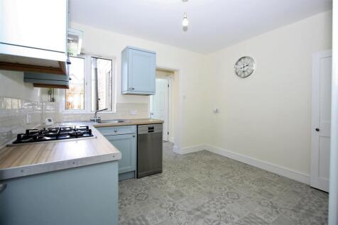 Kitchen / Breakfast Room