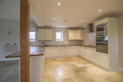 Home Farm Barn 4, Stradishall [Kitchen] v3.jpg