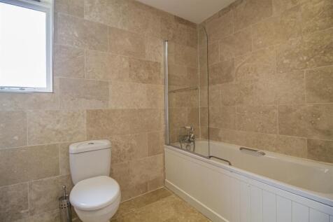 Home Farm Barn 4, Stradishall [Bathroom].jpg