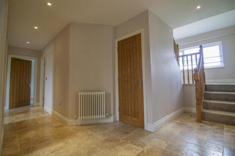 Home Farm Barn 4, Stradishall [Hallway].jpg