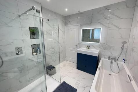 EN-SUITE (B1)