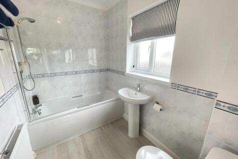 EN-SUITE (B2)