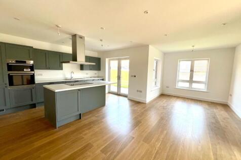Lounge/Kitchen