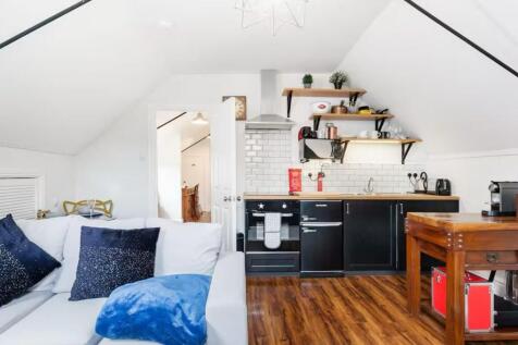 Flat kitchen 2-2.jpg