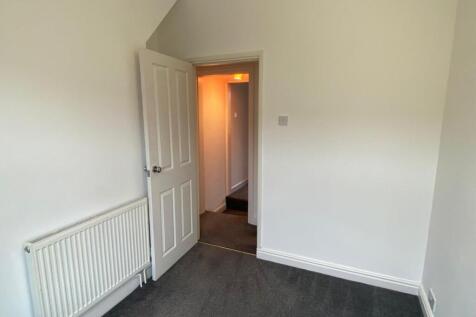 Bedroom 2 2.jpg
