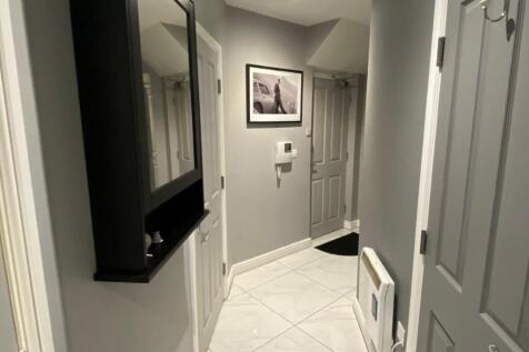 Hallway.jpg