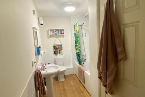 Bathroom.jpg