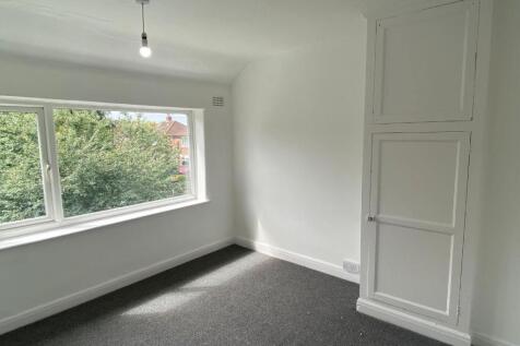 Bedroom 2 .jpg