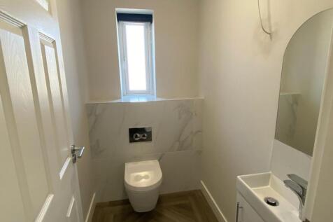 Downstairs WC.jpg