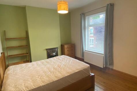 Bedroom 1.jpg