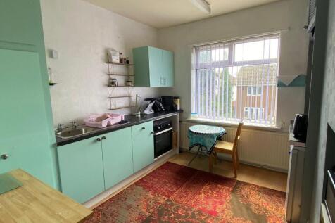 Kitchen 1.jpg