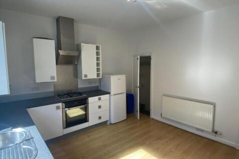 Kitchen 2.jpg