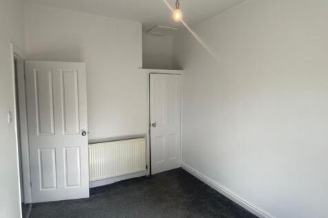 Bedroom 2 2.jpg