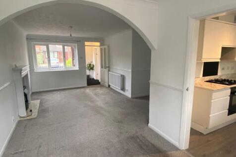 Lounge-dining room 1.jpg