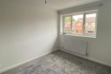 Bedroom 1.jpg