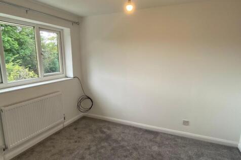Bedroom 2.jpg