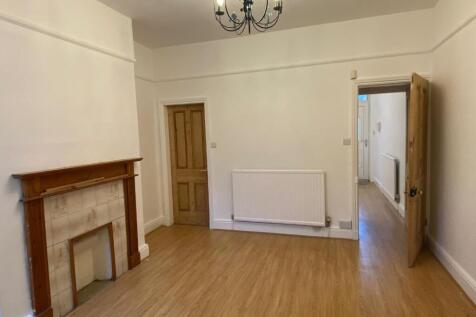 Dining room 2 2.jpg