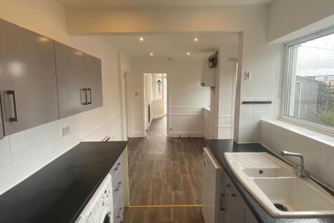Kitchen .jpg