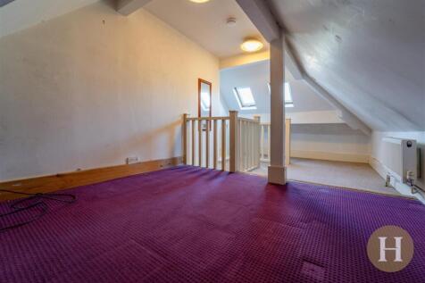 Hadleigh Estate Agents-20.jpg