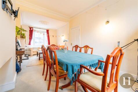 Hadleigh Estate Agents-19.jpg
