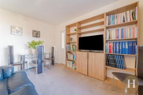 Hadleigh Estate Agents-11.jpg