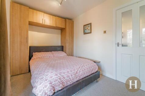 Hadleigh Estate Agents-16.jpg