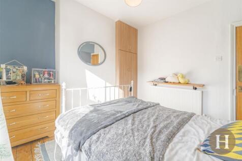 Hadleigh Estate Agents-18.jpg