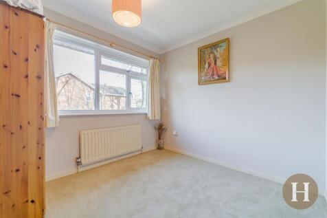 Hadleigh Estate Agents-20.jpg