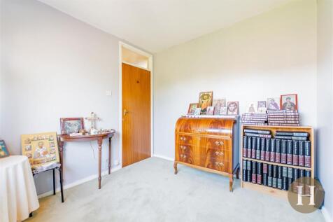Hadleigh Estate Agents-30.jpg