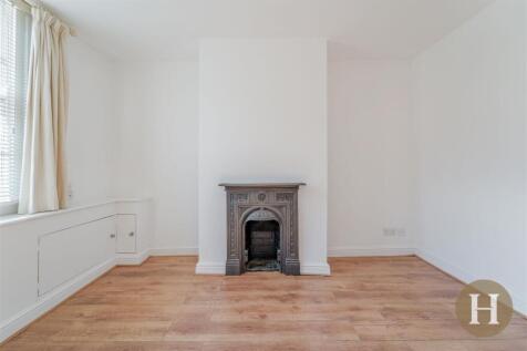 Hadleigh Estate Agents-22.jpg
