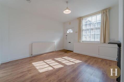 Hadleigh Estate Agents-21.jpg