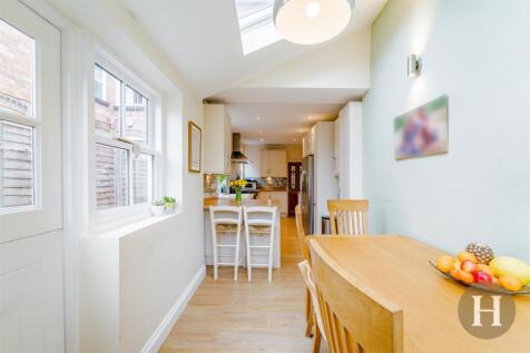 Hadleigh Estate Agents-31.jpg