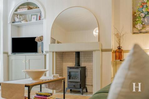 Hadleigh Estate Agents-23.jpg