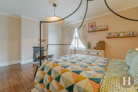 Hadleigh Estate Agents-42.jpg