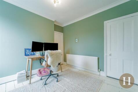 Hadleigh Estate Agents-33.jpg