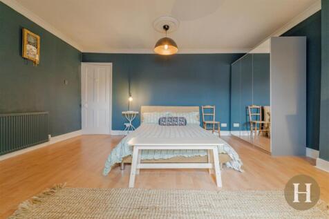 Hadleigh Estate Agents-45.jpg