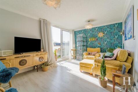Hadleigh Estate Agents-6.jpg