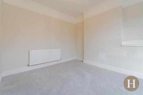 Hadleigh Estate Agents-10.jpg