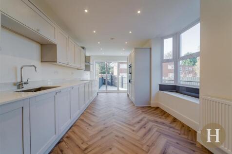 Hadleigh Estate Agents-12.jpg